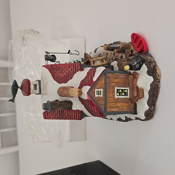 1999 Victorian Village Collectibles  Old Towne Boat Shop Hand Painted Porcelain - Picture 9 of 15